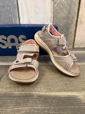 SAS EMBARK ACTIVE SANDALS SIZE 6.5